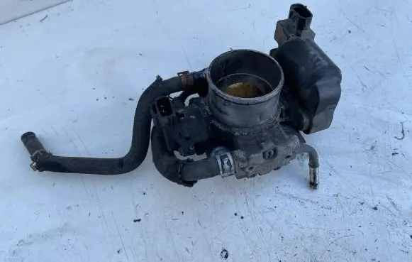 Toyota RAV 4 (XA30) Throttle valve 123002010
