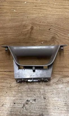 Volvo XC90 Front door interior handle trim 8650066