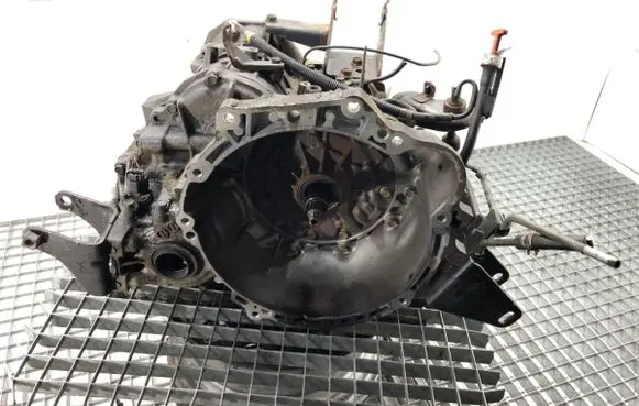 Manual 5 speed gearbox