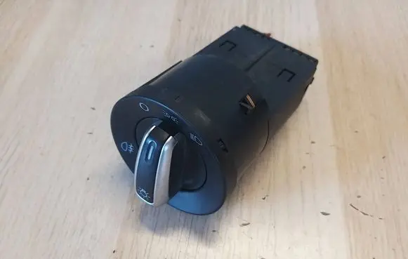 Volkswagen Polo V 6R Light switch 6R0941531F