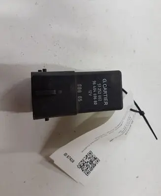 Citroen C5 Glow plug pre-heat relay 51252002 9640469680