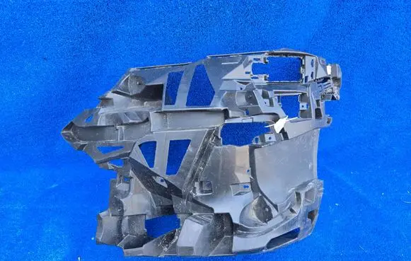 BMW 5 G60 G61 Front bumper mounting bracket 8084655