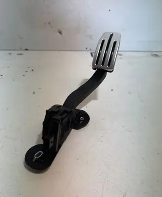 Tesla Model S Accelerator throttle pedal BE5C9F836AA 6PV93337017