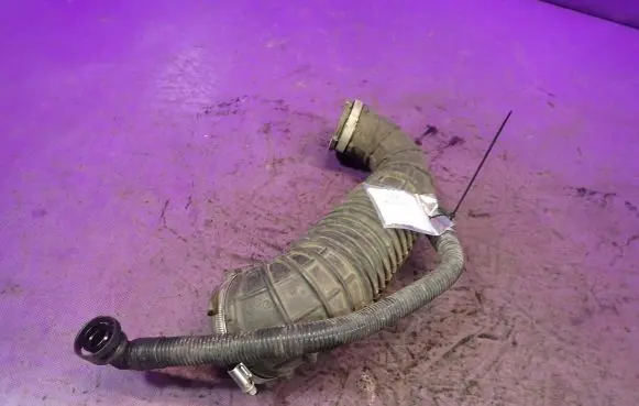 Audi A4 S4 B8 8K Air intake hose/pipe 03G129629E
