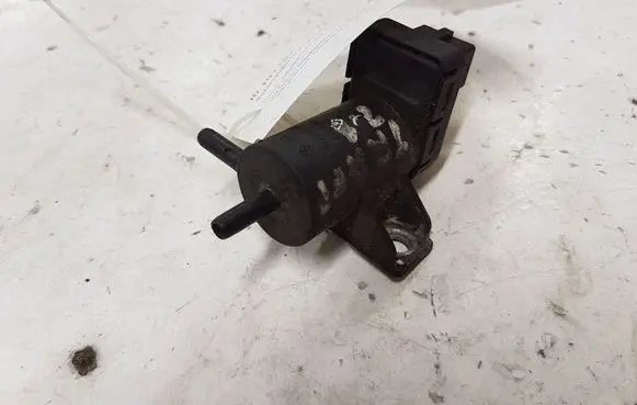 Nissan Navara D40 Turbo solenoid valve 8200762162