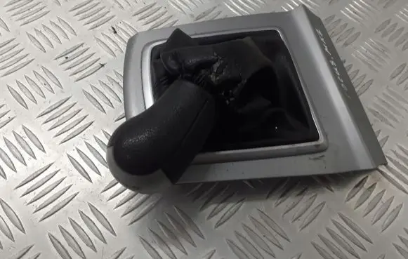 Ford Focus Gear selector 4M51-A044H83
