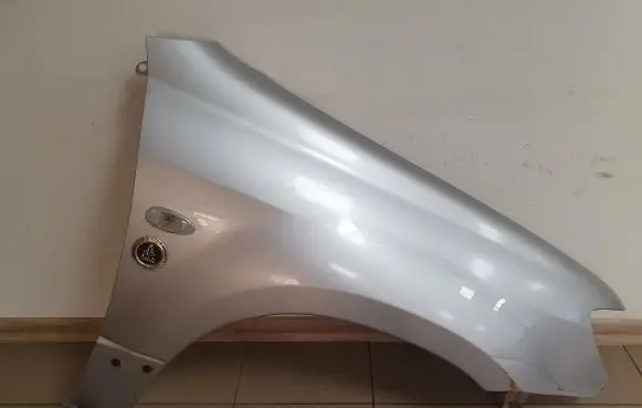 Mitsubishi Outlander Fender