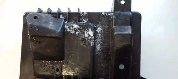 Opel Astra G Battery box tray 09132098 7004330