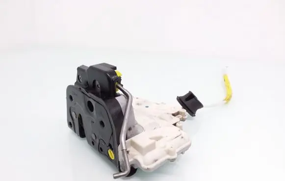 Audi A4 S4 B7 8E 8H Rear door lock 8E0839015AA 8E0839015