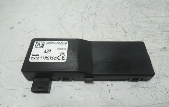 Opel Insignia A Door central lock control unit/module F00HJ00471