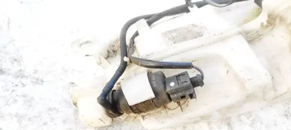 Audi A6 S6 C6 4F Windscreen/windshield washer pump