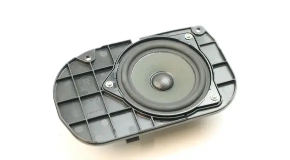 BMW 5 F10 F11 Parcel shelf speaker 9239184 497108