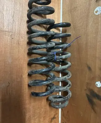 Mercedes-Benz E W213 Rear coil spring