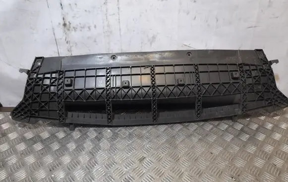 Audi Q5 SQ5 Front bumper skid plate/under tray 8R0807233
