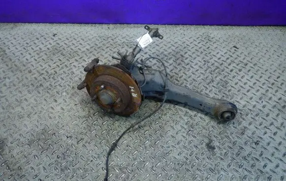 Mitsubishi Carisma Rear control arm