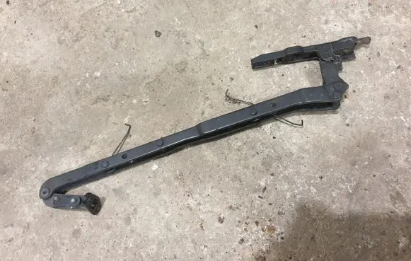 BMW 3 E92 E93 Convertible roof hinge 1037157 1037157L