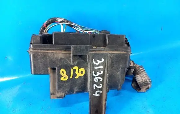 Toyota Tundra II Fuse 826640C010