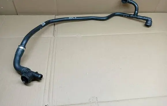 Mercedes-Benz Sprinter W907 W910 Engine coolant pipe/hose 3120272 2208424