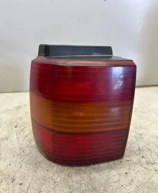 Volkswagen PASSAT B4 Rear/tail lights 3A9945111