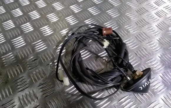 Honda Civic Aerial antenna amplifier