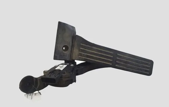Hyundai Santa Fe Accelerator throttle pedal