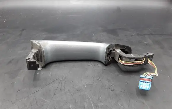 Volvo XC70 Front door exterior handle 30753786