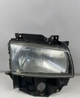 Volkswagen Multivan T4 Headlight/headlamp 67723380 701941010D