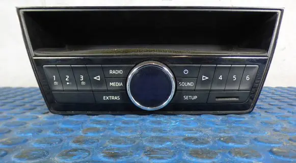 Skoda Fabia Mk3 (NJ) Radio/CD/DVD/GPS head unit CART6V0035872F 6V0035872F 0018081731706