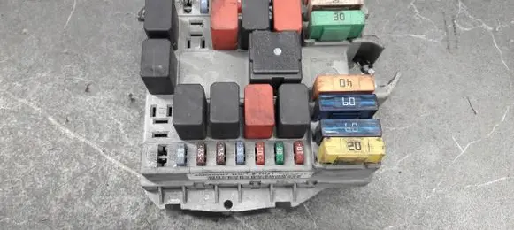Fiat Punto (188) Fuse box set 46835587