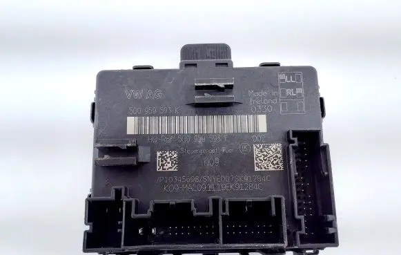 Volkswagen Golf VII Door control unit/module 5Q0959593K 5Q0959593F