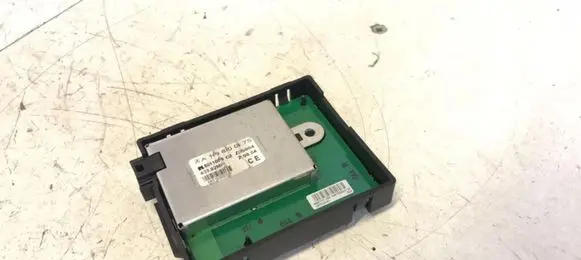 Mercedes-Benz A W169 Aerial antenna filter A1698200475