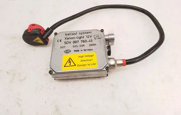 BMW 5 E39 Headlight ballast module Xenon 5DV00776045