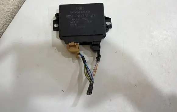 Ford Focus Parking PDC control unit/module 9M5T15K866AB