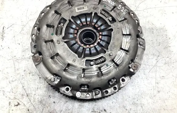 BMW 5 E60 E61 Clutch set kit 7556565 7524974 7545087
