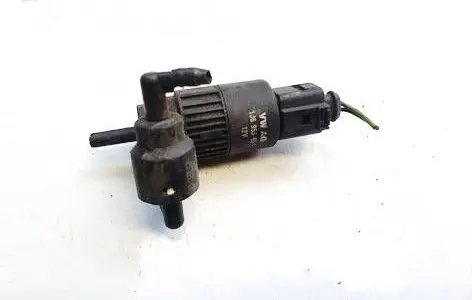 Volkswagen Golf IV Windscreen/windshield washer pump 1j6955651