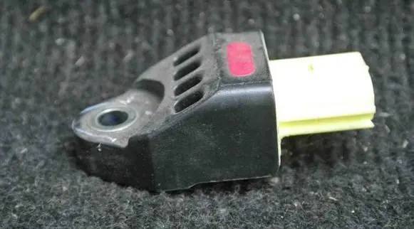 Toyota Yaris Airbag deployment crash/impact sensor 8983152080