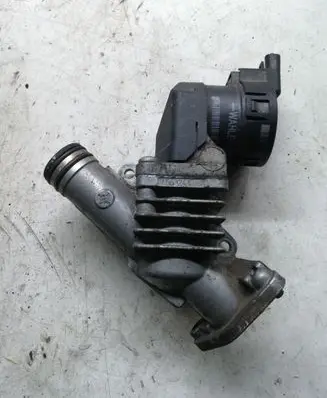 BMW 3 E92 E93 EGR valve 074714083 7563241