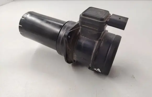 Volkswagen Caddy Mass air flow meter 03L906461 5WK97023 024012142