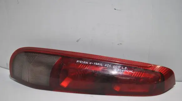 Nissan X-Trail T30 Rear/tail lights set 