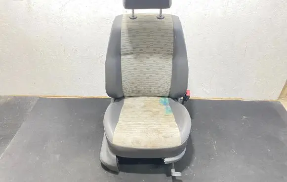 Volkswagen Caddy Front passenger seat 