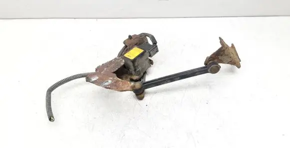 Headlight/headlamp level sensor