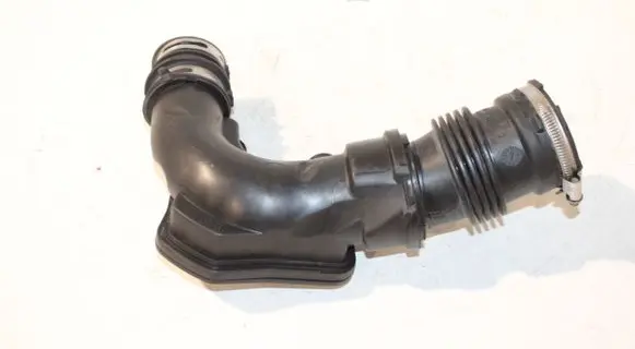 Ford Focus Air intake duct part CV616C784B0