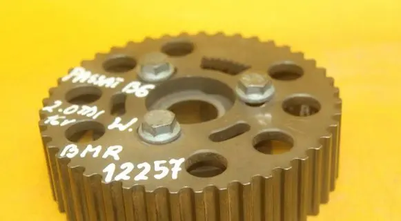 Volkswagen PASSAT B6 Camshaft pulley/ VANOS 03G109240 033109111E