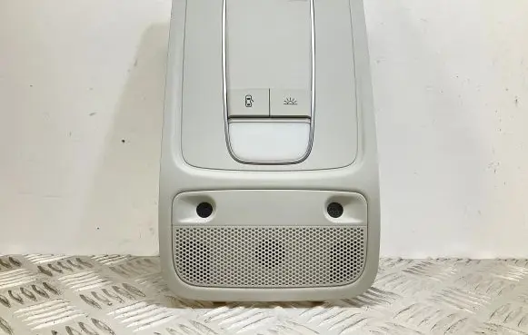 Audi A3 S3 8V Front seat light 8V0947135A 8V0951177