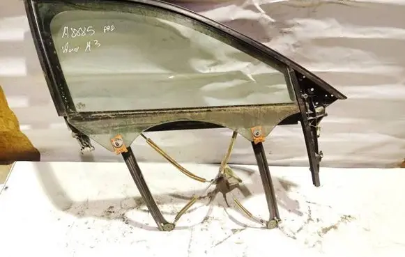 Audi A3 S3 8P Sliding door window regulator with motor