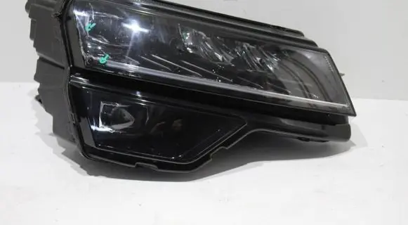 Skoda Karoq Headlight/headlamp 57B941016B 0020517605 20PL8935