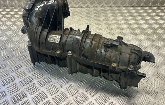 BMW 1 E81 E87 Intake manifold 7798885