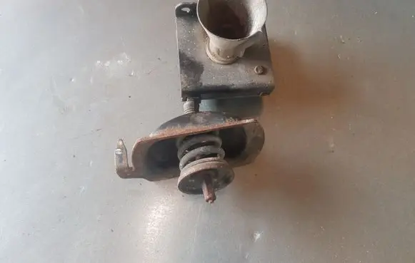 KIA Sorento Spare wheel mounting bracket 