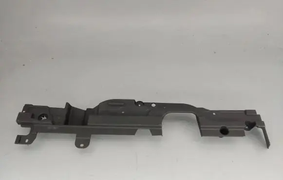 Trunk/boot lower side trim panel