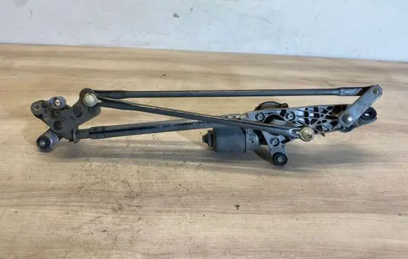 Lexus ES 250 - 300 - 330 Front wiper linkage and motor 8511033330